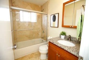 1 bedroom, top floor, excellent location and views in Mountain View 3