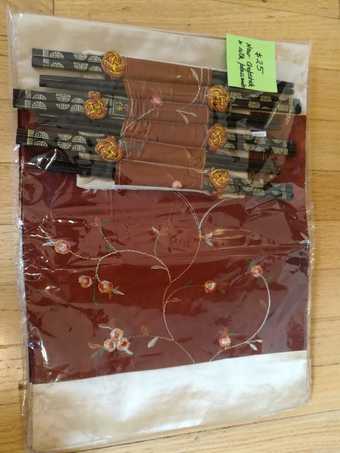 Silk Mat/ Choptick set (NEW) 1