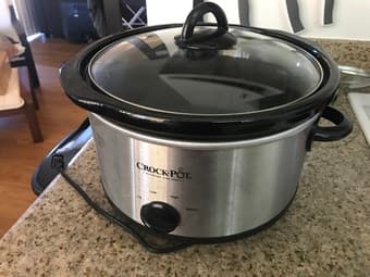 Crockpot (barely used) 1