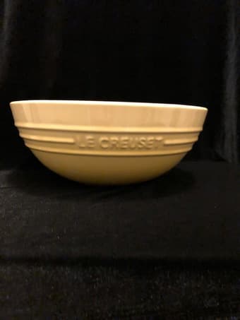 Le Cruset Mixing bowl 1