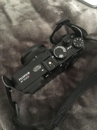 Fuji X100F Camera (like new) 1