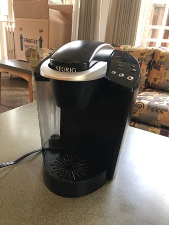 Keurig + 100 Pods + Rack 1