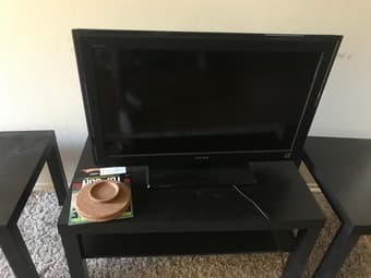 32" Sony Bravia TV ($90) and Roku Streaming Stick ($35) 1
