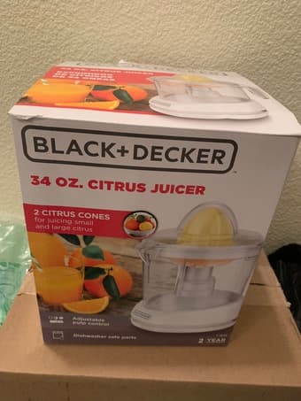 Coffe Maker, Orange Juicer, Braun Kettle, Breville Kettle 2