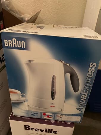 Coffe Maker, Orange Juicer, Braun Kettle, Breville Kettle 3