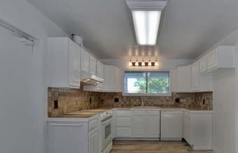 Are you our missing piece? Co-ed shared housing - roommate wanted! 2