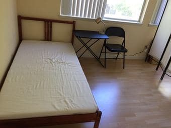 2b1b---living room rent from Oct 31rd 1