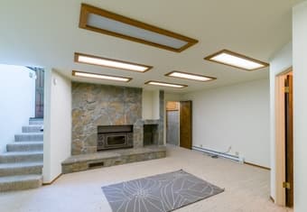 We have an empty room in our amazing house! Come check it out! 3