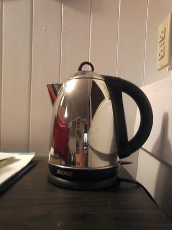Electric Kettle 1