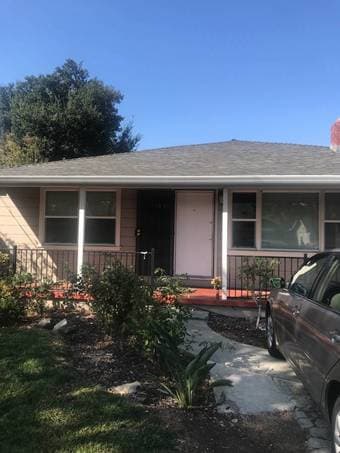 Unfurnished Room (177 sq ft) in 5 Bdrm House 1