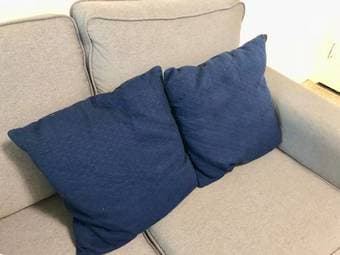 pillows, throw blankets for sale 1