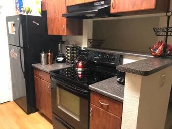 Private Room in beautiful 3 bedroom/2 bath in Downtown Mountain View 3