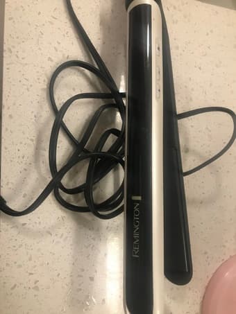 Remington Ceramic Flat Iron 1