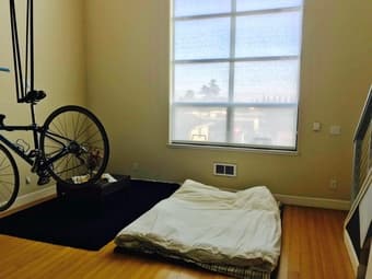 Share 1 bedroom/1.5 bathroom minimalist 950 sq ft 2-story loft 1