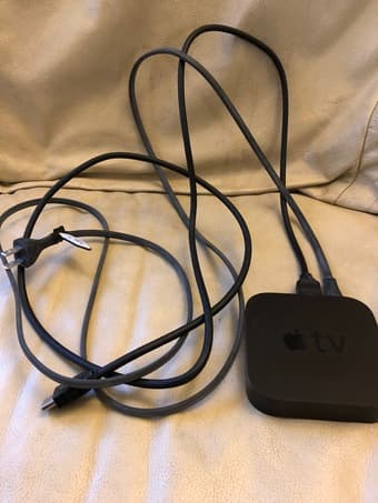 Apple TV (2nd generation) 1