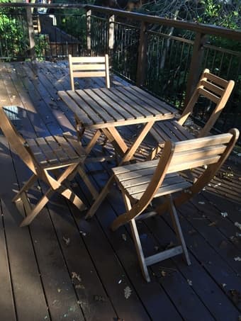 wood table with 4 chairs 2