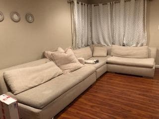 Master Bedroom Available w/Private Bathroom in EPA House 1