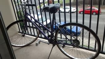 Female 10 speed bike, good working condition 1