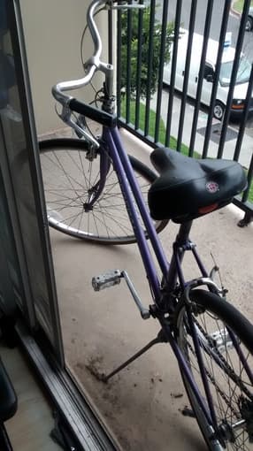 Female 10 speed bike, good working condition 2
