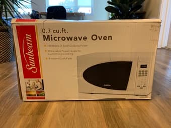 Microwave for sale, 0.7 cu. ft. Sunbeam 1
