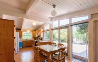 Gorgeous house with friendly housemates! 2