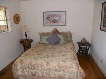 Private Room and Bath in a Lovely Home - Mountain View 2