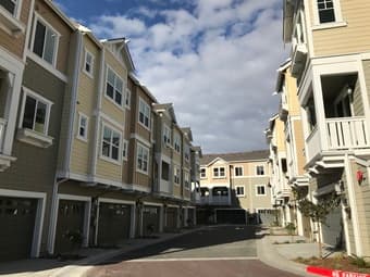 Room Availability, Mountain View Townhouse Style Condo 3