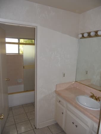 Private Room and Bath in a Lovely Home - Mountain View 2