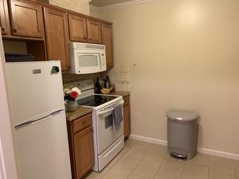 Room in beautiful and spacious 2bd apt near Stanford / DT Menlo Park 3
