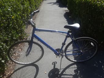 Hybrid bike in good conditions 2