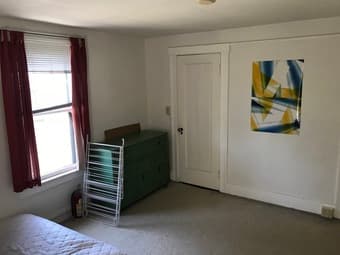 Furnished room available February 1st. Prime Palo Alto location 3