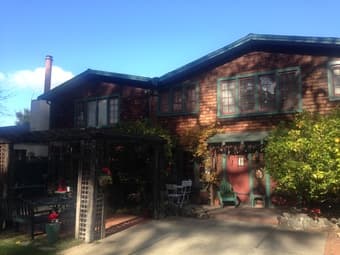 Large, furnished room in historic house in Palo Alto, next to campus 1