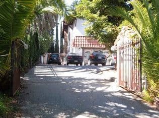 $1250 Emerald Hills Group House (redwood city) 3