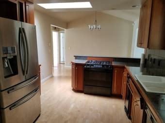 Master Bedroom for rent. 4 bedroom, 4 bathroom house. 3