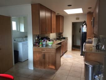 Room available in 3 bedroom/2 bath house in Menlo Park 3