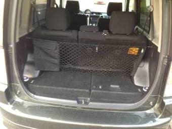 2005 Toyota Scion xB (5 Spd manual transmission) 3