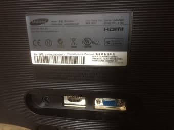 Samsung 24" monitor 2