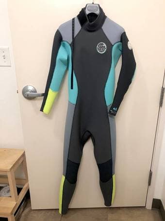 Woman Wetsuit for Sale (almost new worn once) 1