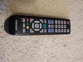 Samsung 32" TV (Palo Alto) 3