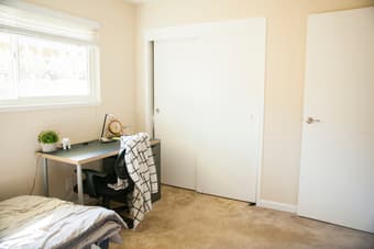 Private room in MountainView downtown 2br/1b(female) March12-May5 3