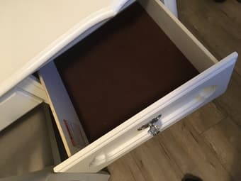 Desk and chair 2