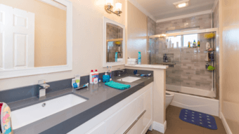 Unbelievable mansion in Los Altos Hills - room for rent 3