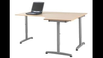Selling two desks and air conditioner 2