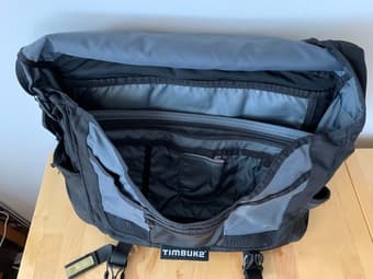 Timbuk2 Classic Messenger Bag 2