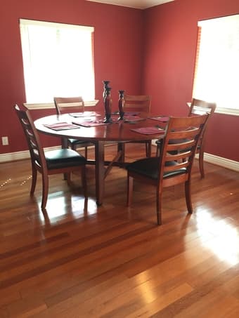 Single room in a 4-bdrm, 3-bathroom house 3