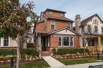 Female housemate wanted in a sunny 4bd/3.5ba house close to downtown 1