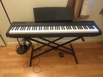 Yamaha electric piano - weighted keys, professional sound 1
