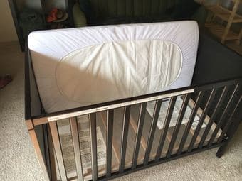 IKEA SUNDVIK Crib + mattress + extras 2