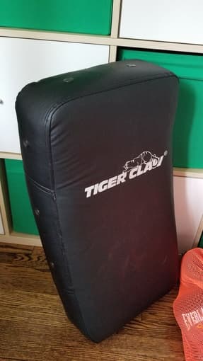 Kicking Shield for Martial Arts and Combat Sports, Excellent condition 1