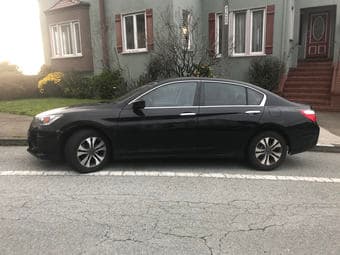 2013 Honda Accord Black - Very good condition. $12K negociable! 1